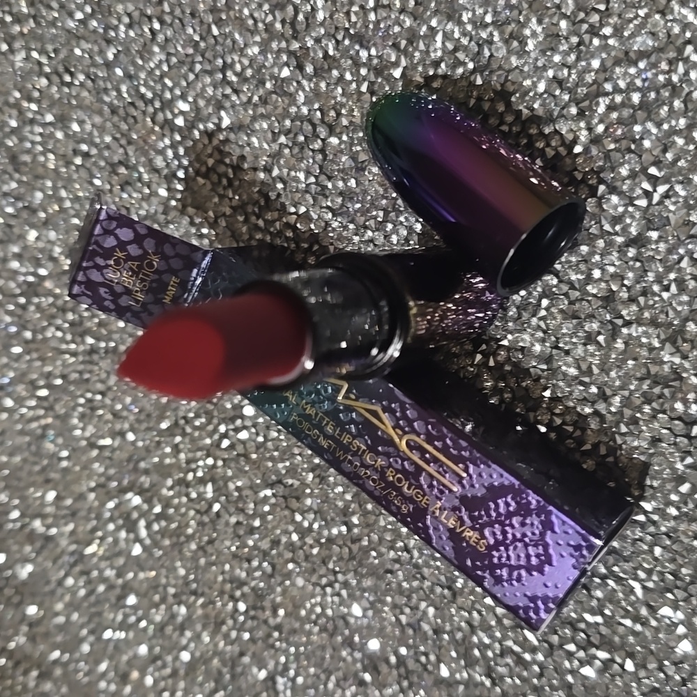 LUCK BE A LIPSTICK MAC DISCONTINUED Macximal Lipstick NWT - Picture 5 of 6